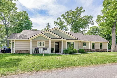 5498 S 980 E, Wolcottville, IN 46795