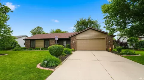 3821 Scarborough Dr, New Haven, IN 46774