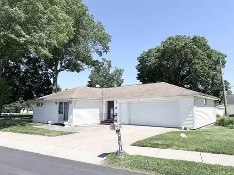 704 Virginia St, Walkerton, IN 46574