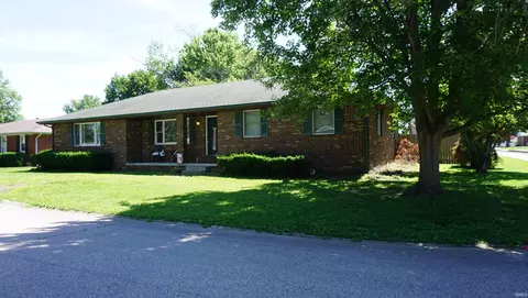 506 S Center St, Fort Branch, IN 47648