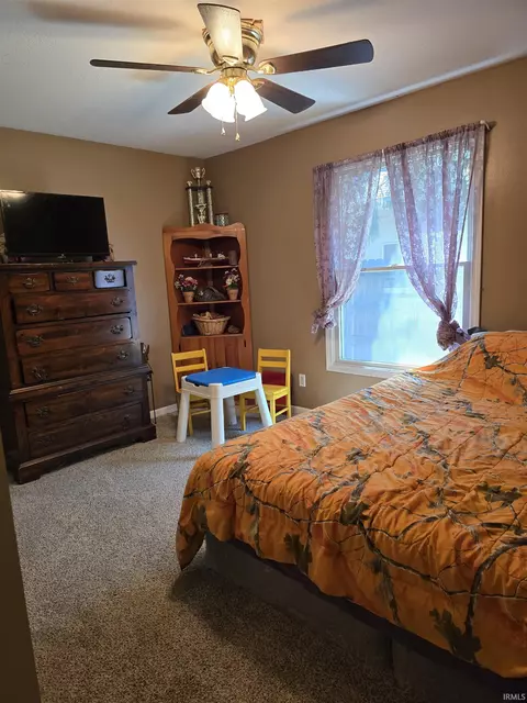 Bedroom - 207 E Marion St, Converse, IN 46919 photo 2 of 2