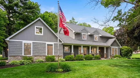 10295 Queen Rd, Plymouth, IN 46563