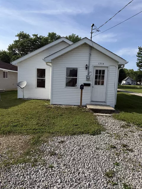 1354 W Jefferson St, Frankfort, IN 46041