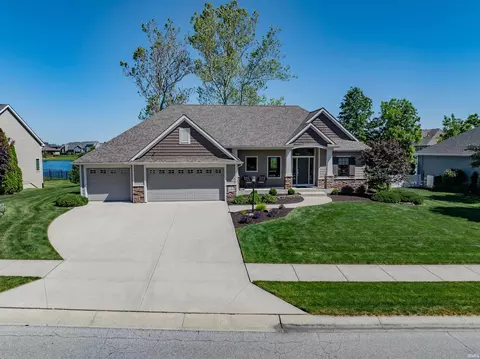 14804 Sandstone Dr, Fort Wayne, IN 46814
