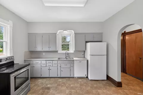Kitchen - 109 E Wabash Ave, Wakarusa, IN 46573 photo 1 of 2