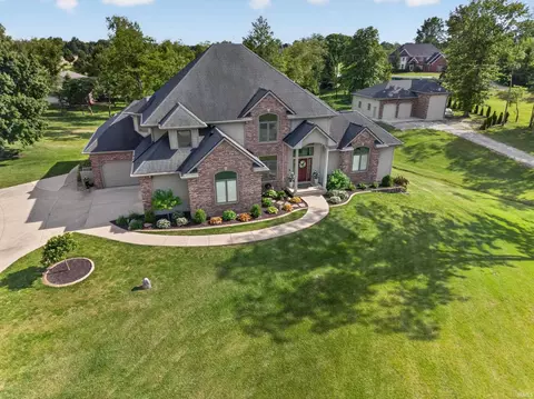 2131 W Lantern Ln, Marion, IN 46952