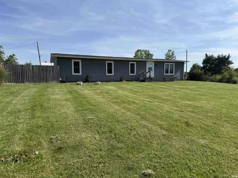 8744 W Us Highway 40 Hwy, Knightstown, IN 46148