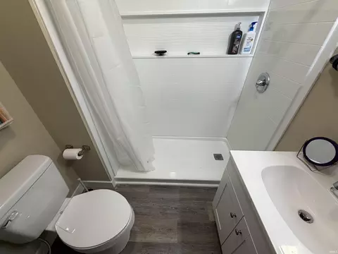 Bath - 1210 4th St, Bedford, IN 47421 photo 2 of 2