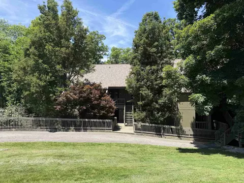 9316 S Lake Ridge Dr #56, Bloomington, IN 47401