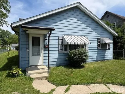 807 E 29th St, Marion, IN 46953