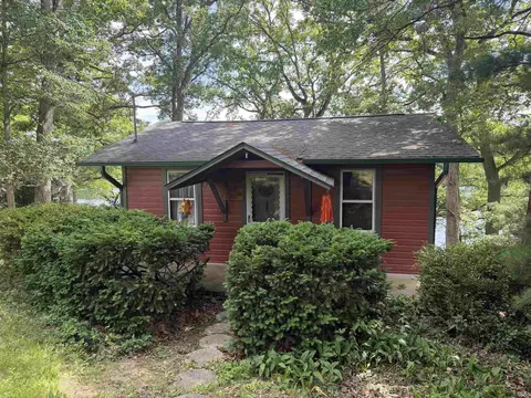 15251 12th Rd, Plymouth, IN 46563