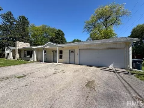 130 E Broad St, Spiceland, IN 47385