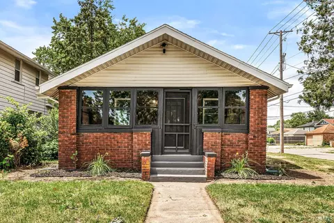 317 N Sunnyside Ave, South Bend, IN 46617