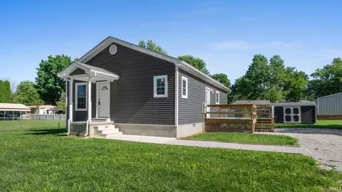 462 W Wilson St, Paoli, IN 47454