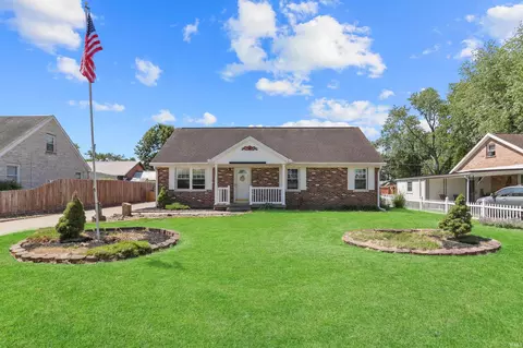 318 W Jefferson Ave, Chandler, IN 47610