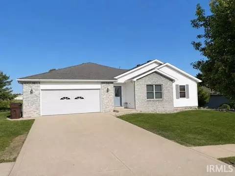 208 Broadmore Cir, Angola, IN 46703