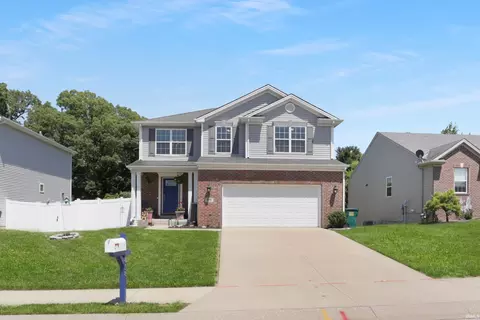 818 Tawny Dr, Evansville, IN 47712