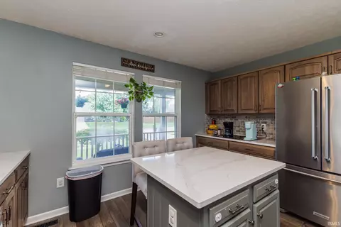 Kitchen - 665 Redwood Dr, Pendleton, IN 46064 photo 4 of 4