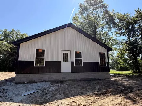 224 N First St, Mitchell, IN 47446 photo 4