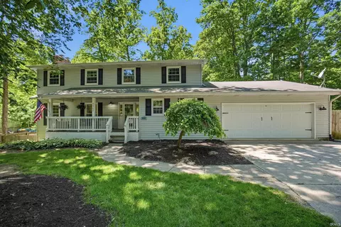 6902 Mohican Trl, Fort Wayne, IN 46804