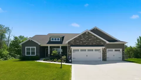5801 Lourdais Ct, Fort Wayne, IN 46818