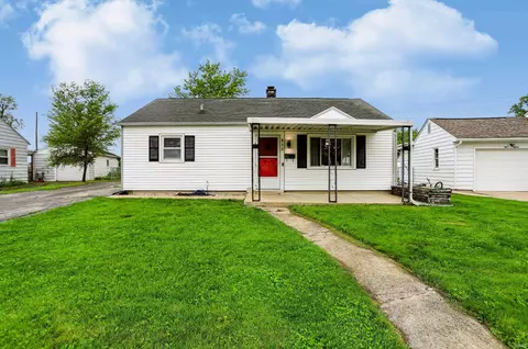 913 N Oxford Dr, Marion, IN 46952