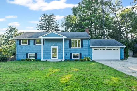 202 Blueberry Ln, West Lafayette, IN 47906