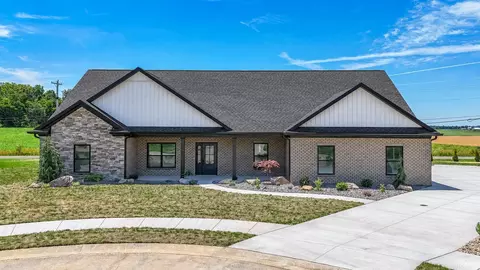 18310 Whitfield Ct, Evansville, IN 47725
