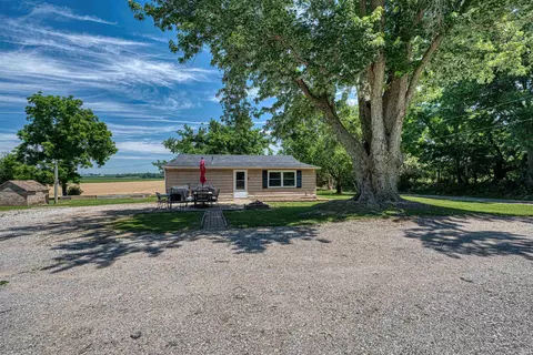 755 Dunn Cemetery Rd, Mount Vernon, IN 47620