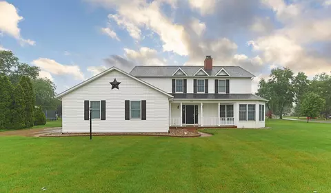 11553 Strohm Dr, Mishawaka, IN 46545