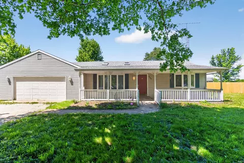 206 North St, Lewisville, IN 47352