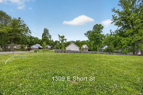 1309 E Short St, Bloomington, IN 47401
