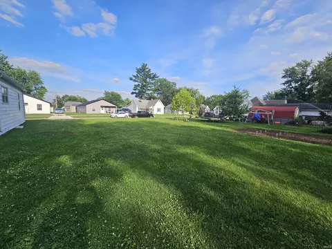 Exterior - 702 S Durbin St, Bicknell, IN 47512 photo 5 of 5