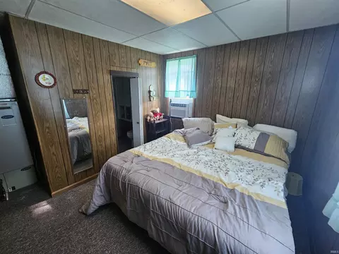 Bedroom - 702 S Durbin St, Bicknell, IN 47512 photo 2 of 4