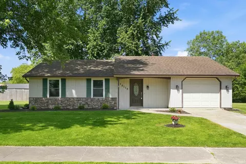 15115 Hedgebrook Dr, Huntertown, IN 46748