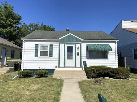 706 S Lake St, South Bend, IN 46619