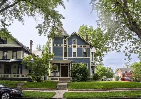 1104 W Wayne St, Fort Wayne, IN 46802