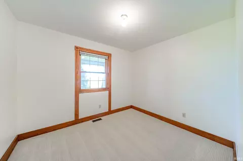 Bedroom - 111 S County Road 500, New Castle, IN 47362 photo 4 of 9