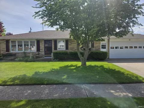 111 David Ct, La Porte, IN 46350