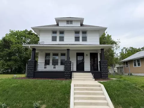 1123 Miner St, South Bend, IN 46617