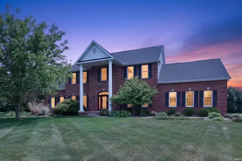 61705 Greentree Dr, South Bend, IN 46614