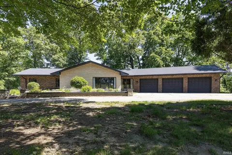 19275 Us 20 Hwy, Bristol, IN 46507