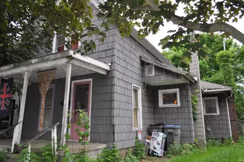 909 S Main St, Goshen, IN 46526
