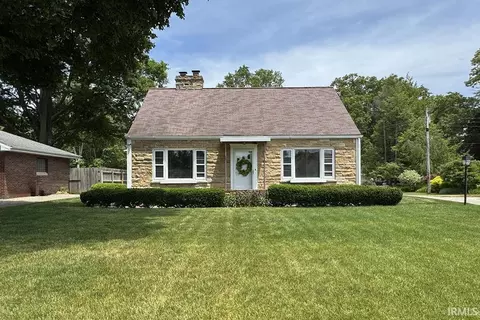 2522 Greenleaf Blvd, Elkhart, IN 46514