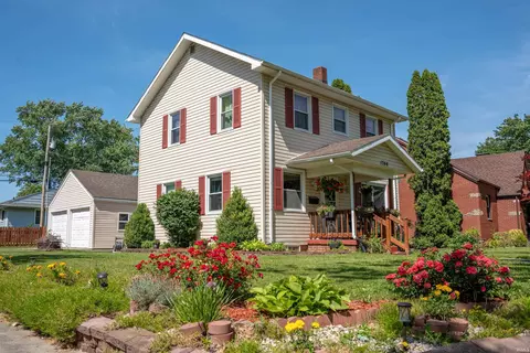 1746 Purdue Dr, Fort Wayne, IN 46808