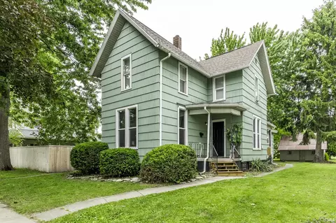 334 W 9th St, Auburn, IN 46706