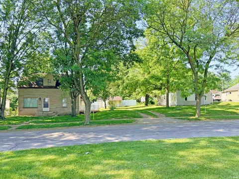 3112 Pittsburg St, Fort Wayne, IN 46803