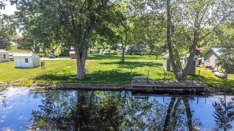 80 W Messick Lk Rd, Wolcottville, IN 46795