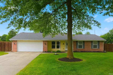 14509 Ridgecrest Dr, Leo, IN 46765