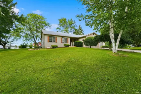 20 Barbara Dr, Columbia City, IN 46725